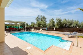 Villa Rose Large Private Pool Walk to Beach Sea Views A C Wifi - 2184