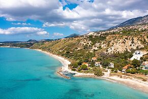 Villa Russa Anna Large Private Pool Walk to Beach Sea Views Wifi Car N