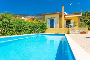 Villa Russa Anna Large Private Pool Walk to Beach Sea Views Wifi Car N