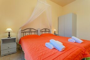 Villa Russa Anna Large Private Pool Walk to Beach Sea Views Wifi Car N