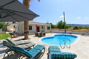Villa Constantinos Large Private Pool Walk to Beach Sea Views A C Wifi