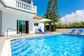 Villa Zenon Large Private Pool Walk to Beach Sea Views A C Wifi Car No