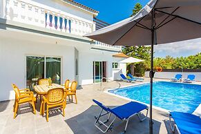 Villa Zenon Large Private Pool Walk to Beach Sea Views A C Wifi Car No