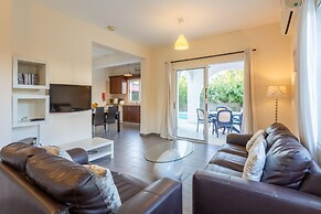 Sun Beach Villa Tria Large Private Pool Walk to Beach A C Wifi Car Not