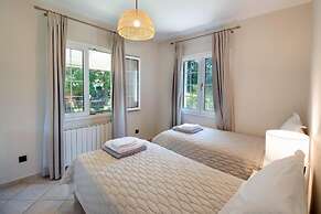 Villa Nefeli Large Private Pool Walk to Beach Sea Views A C Wifi Car N