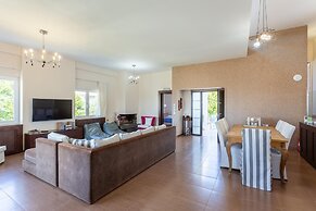 Villa Thetis Large Private Pool Walk to Beach Sea Views A C Wifi Car N