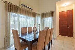 Villa Thalassa Large Private Pool Walk to Beach A C Wifi Car Not Requi