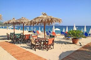 Villa Thalassa Large Private Pool Walk to Beach A C Wifi Car Not Requi