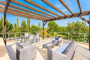 Villa Thalassa Large Private Pool Walk to Beach A C Wifi Car Not Requi