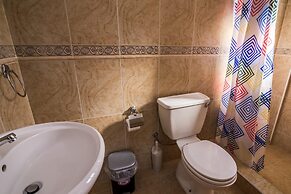 Villa Anastasia Large Private Pool Walk to Beach A C Wifi Car Not Requ