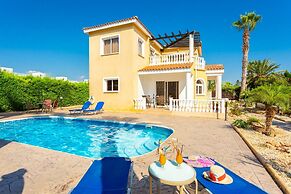 Villa Anastasia Large Private Pool Walk to Beach A C Wifi Car Not Requ