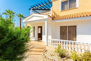 Villa Anastasia Large Private Pool Walk to Beach A C Wifi Car Not Requ