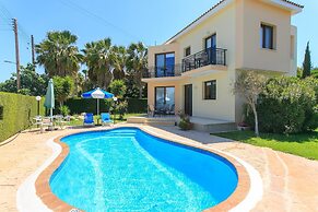 Villa Fostira Large Private Pool Walk to Beach A C Wifi Eco-friendly -