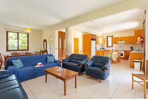 Villa Fostira Large Private Pool Walk to Beach A C Wifi Eco-friendly -