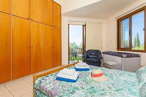 Villa Fostira Large Private Pool Walk to Beach A C Wifi Eco-friendly -