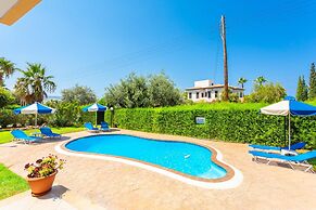 Villa Fostira Large Private Pool Walk to Beach A C Wifi Eco-friendly -