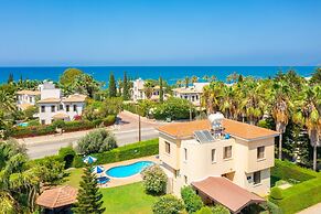 Villa Fostira Large Private Pool Walk to Beach A C Wifi Eco-friendly -