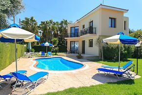 Villa Fostira Large Private Pool Walk to Beach A C Wifi Eco-friendly -