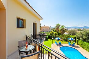 Villa Fostira Large Private Pool Walk to Beach A C Wifi Eco-friendly -