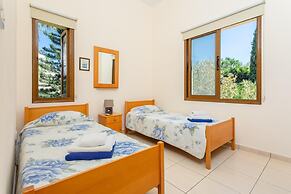 Villa Fostira Large Private Pool Walk to Beach A C Wifi Eco-friendly -