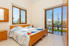 Villa Fostira Large Private Pool Walk to Beach A C Wifi Eco-friendly -