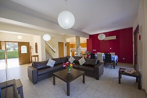 Villa Stefanos Large Private Pool Walk to Beach A C Wifi Eco-friendly 