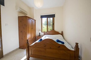 Villa Stefanos Large Private Pool Walk to Beach A C Wifi Eco-friendly 