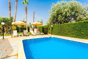 Villa Stefanos Large Private Pool Walk to Beach A C Wifi Eco-friendly 