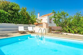 Villa Antigoni Large Private Pool - 2405