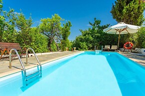 Villa Antigoni Large Private Pool - 2405