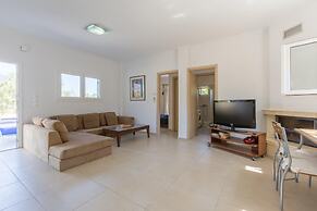 Villa Mia Private Pool Walk to Beach A C Wifi Car Not Required Eco-fri