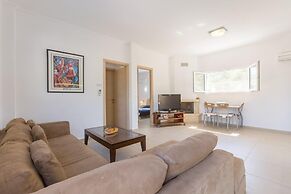 Villa Mia Private Pool Walk to Beach A C Wifi Car Not Required Eco-fri