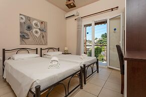 Fay Apartment Walk to Beach Sea Views A C Wifi Car Not Required - 2617