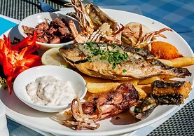 Villa Fortuna Large Private Pool Walk to Beach Sea Views A C Wifi Car 