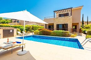 Villa Fortuna Large Private Pool Walk to Beach Sea Views A C Wifi Car 