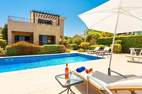 Villa Fortuna Large Private Pool Walk to Beach Sea Views A C Wifi Car 