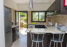 Villa Fortuna Large Private Pool Walk to Beach Sea Views A C Wifi Car 