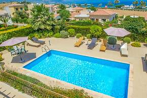 Villa Fortuna Large Private Pool Walk to Beach Sea Views A C Wifi Car 