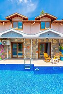 Villa Asli Paradise Private Pool A C Wifi Car Not Required Eco-friendl