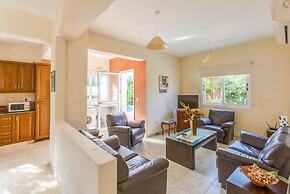 Villa Kleopatra Large Private Pool Walk to Beach A C Wifi Eco-friendly