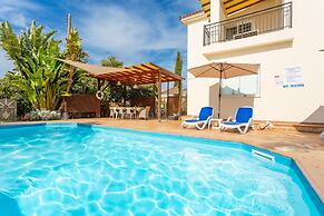 Villa Kleopatra Large Private Pool Walk to Beach A C Wifi Eco-friendly