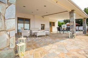Villa Argaka Sunset Large Private Pool Walk to Beach Sea Views A C Wif