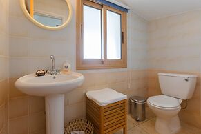 Villa Argaka Sunset Large Private Pool Walk to Beach Sea Views A C Wif