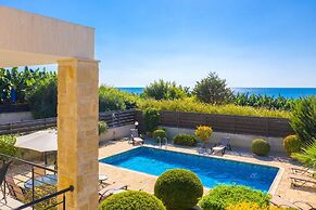 Villa Felice Large Private Pool Walk to Beach Sea Views A C Wifi Car N