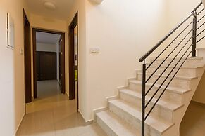 Villa Felice Large Private Pool Walk to Beach Sea Views A C Wifi Car N