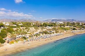 Villa Felice Large Private Pool Walk to Beach Sea Views A C Wifi Car N