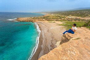 Villa Felice Large Private Pool Walk to Beach Sea Views A C Wifi Car N