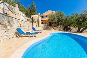 Villa Francesca Private Pool Walk to Beach Sea Views A C Wifi - 2782