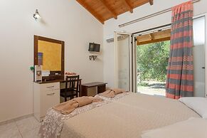 Villa Popi Large Private Pool Walk to Beach A C Wifi - 2820