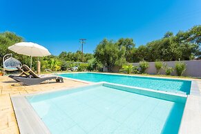 Villa Popi Large Private Pool Walk to Beach A C Wifi - 2820